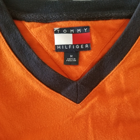 V-neck Tommy Sweatshirt - Picture 3 of 3